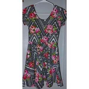 Macy's dress, size small, a pattern with pink flowers